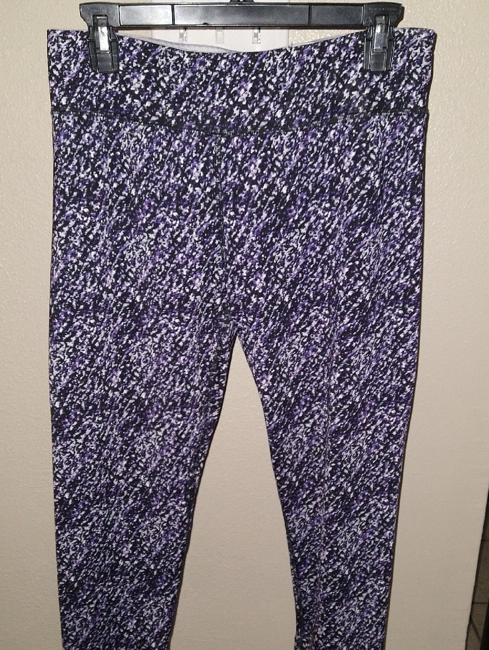 Energie Black, White & Purple Speckled Leggings